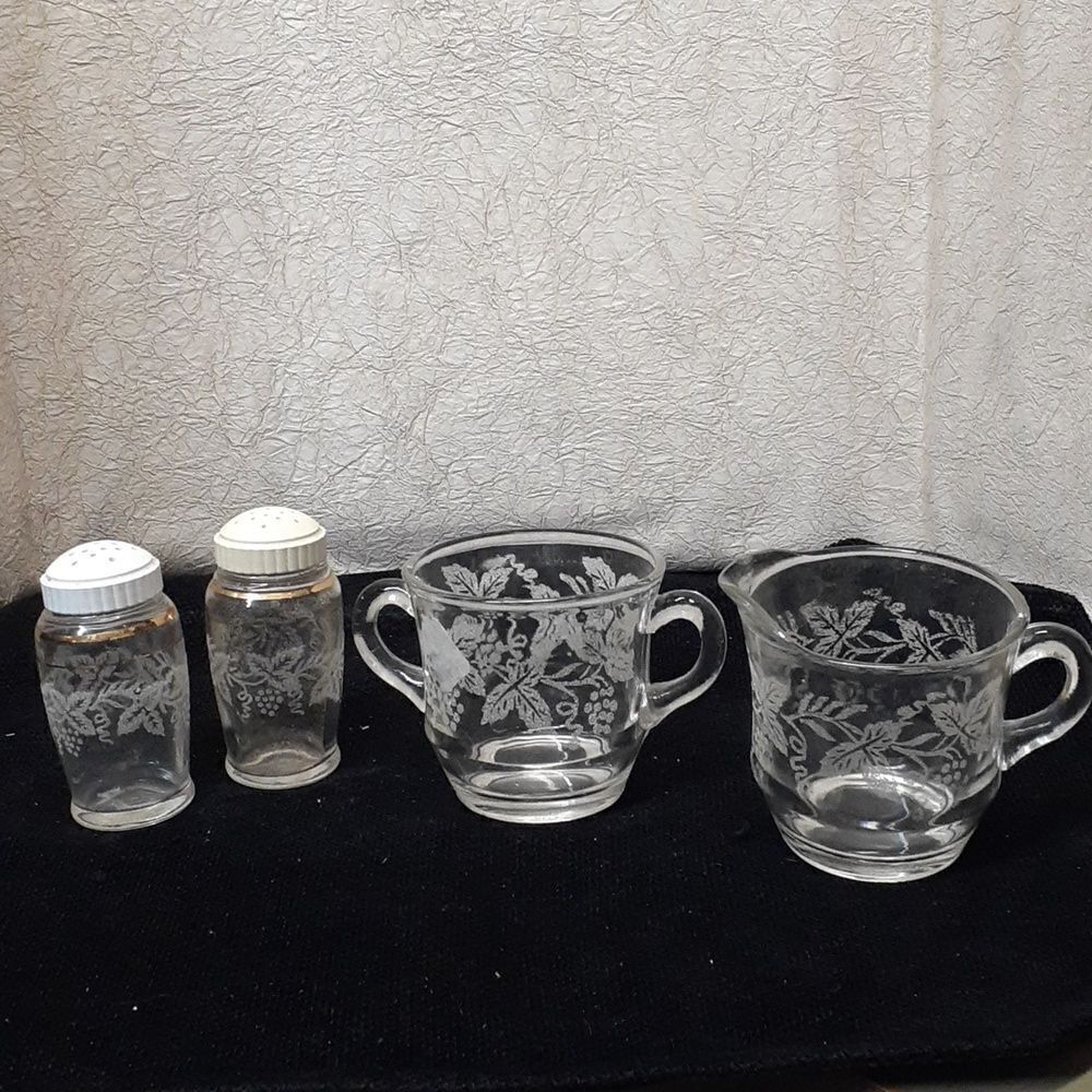 Vintage Bartlett Collins Salt & pepper, cream & sugar